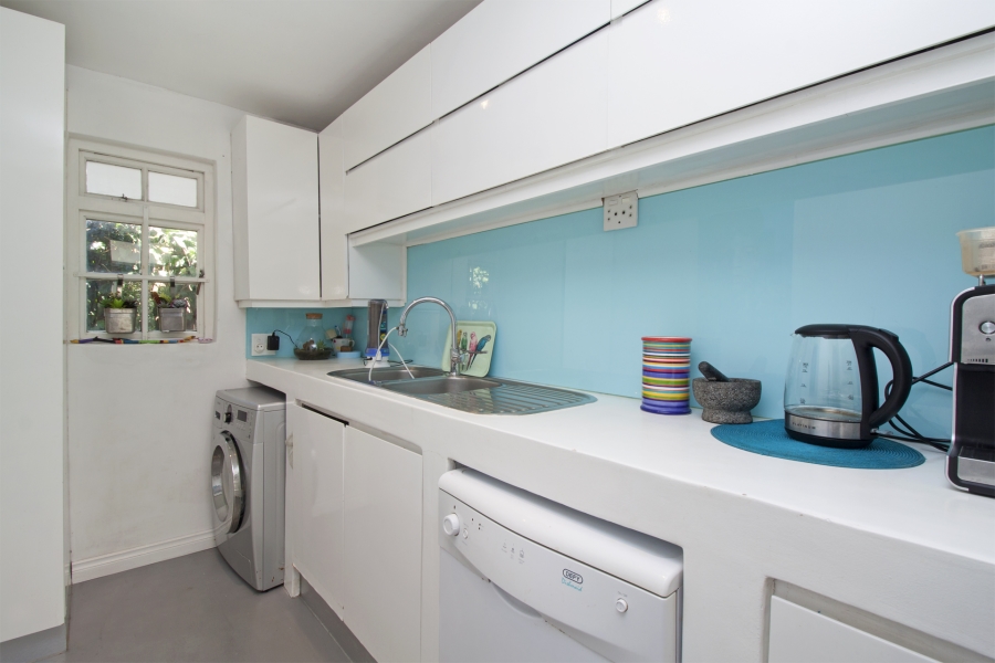 4 Bedroom Property for Sale in Milkwood Park Western Cape